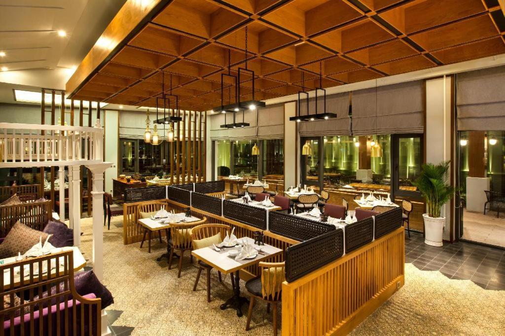 Vinoasis Phu Quoc Hotell Bien Hoa Exteriör bild